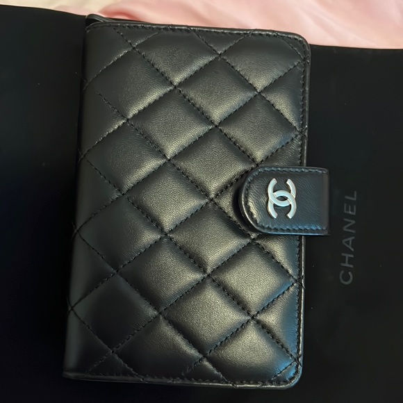 (SOLD)Chanel French Wallet - Picture 1 of 5